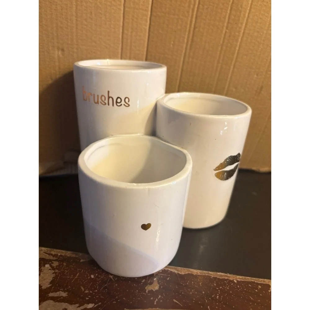 Trio Artisan makeup brush toothpaste bathroom vanity Collection Cups